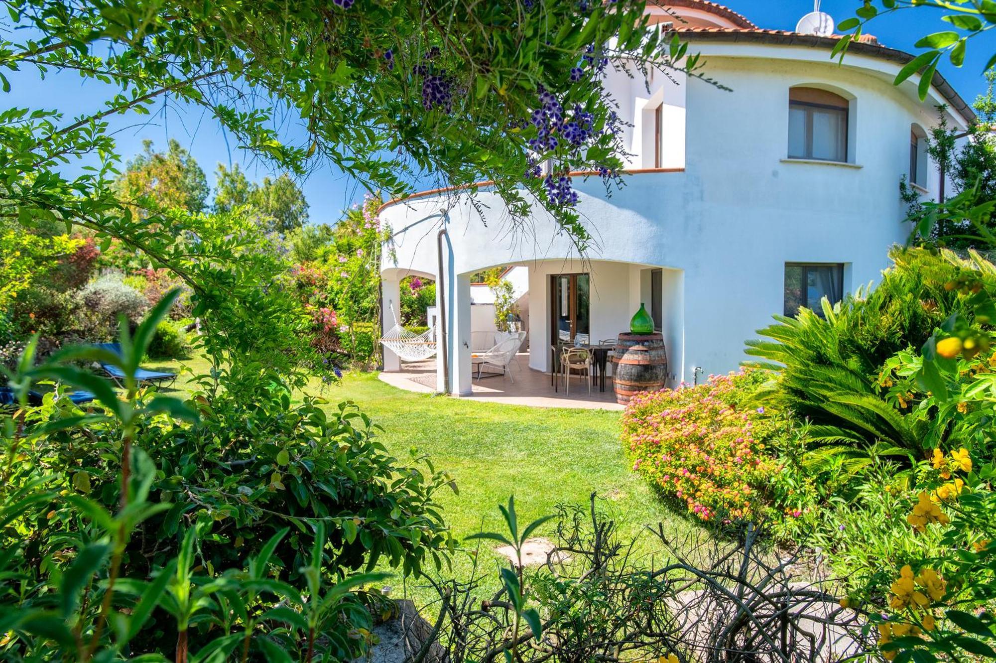 Sardinia Re - Villa Fioretta Flowers Apartments Olmedo Esterno foto