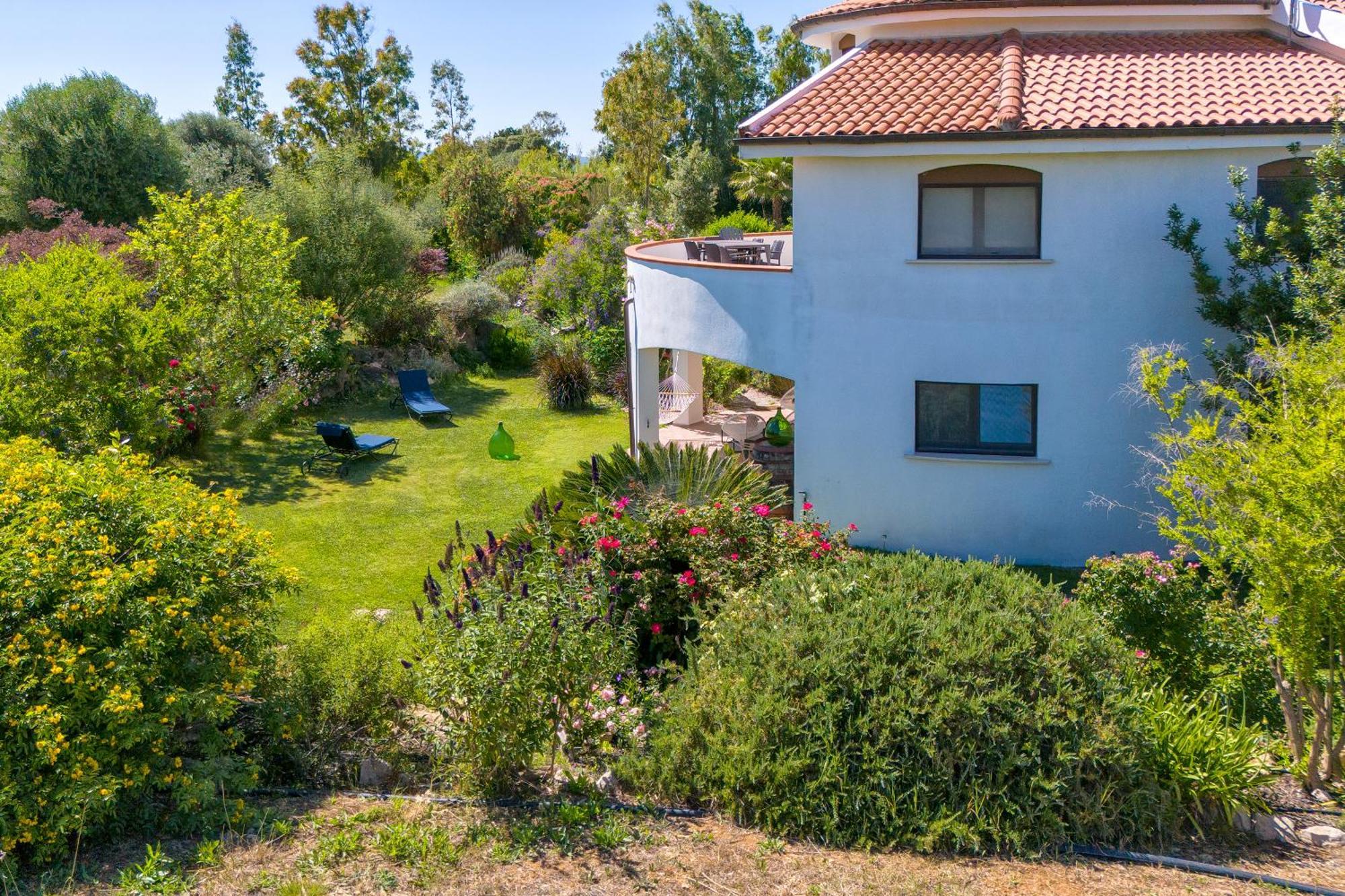 Sardinia Re - Villa Fioretta Flowers Apartments Olmedo Esterno foto